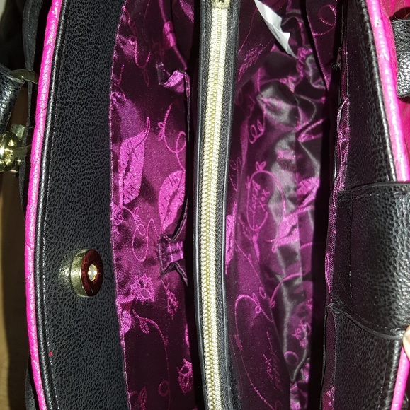 Handbag - Picture 8 of 8